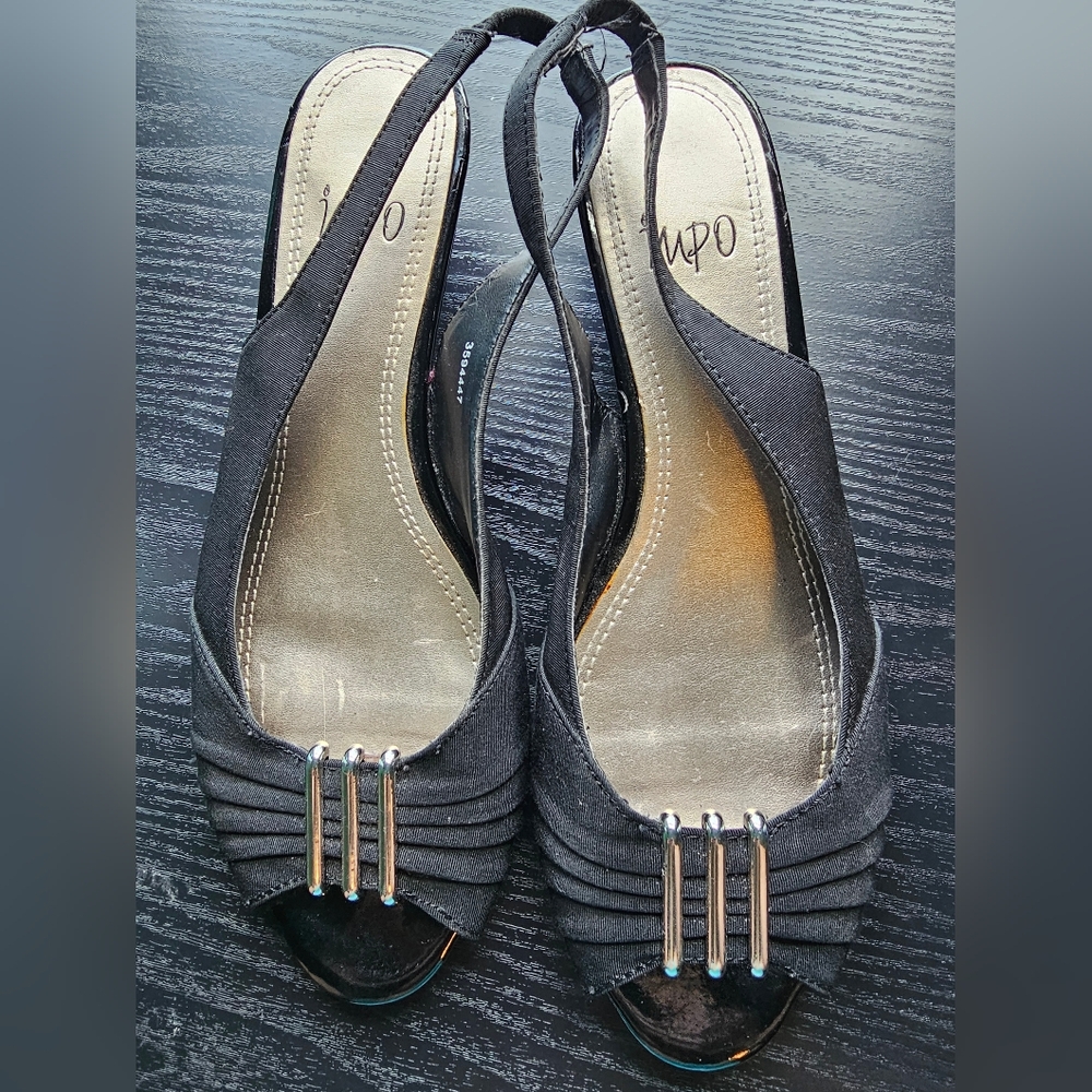 Impo "Rina" Black Slingback Wedge Peep Toe Sandals w/Silver Accents Women's Sz 7